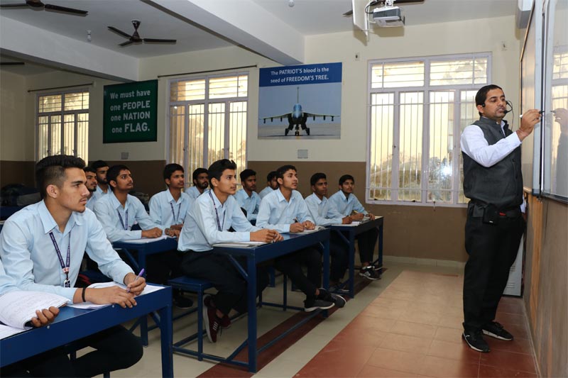 students-taking-coaching-from-prince-defence-academy-in-sikar